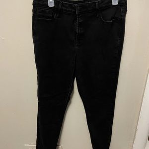 Black Old Navy Rockstar Jeans